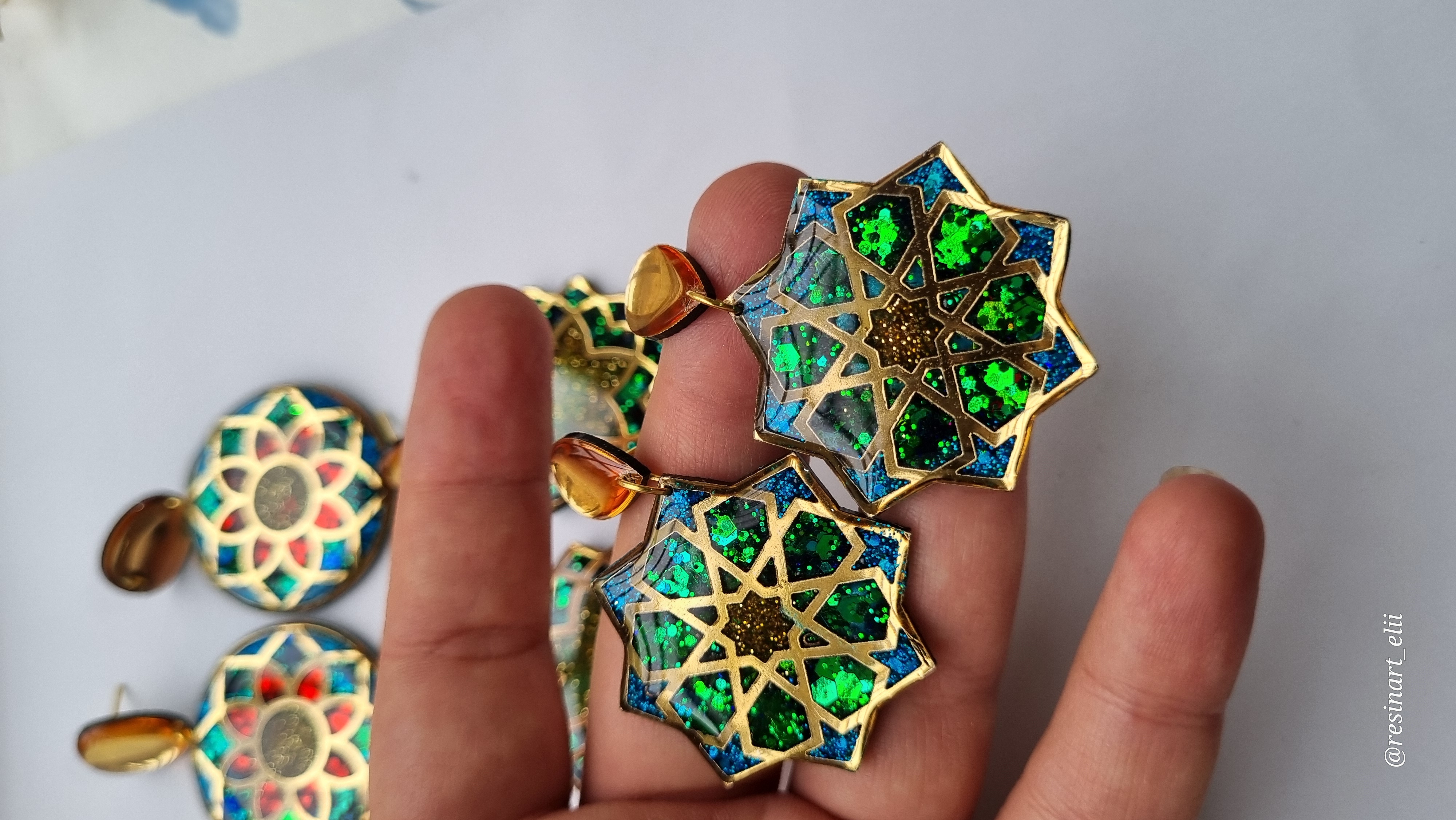 گوشواره رزینی