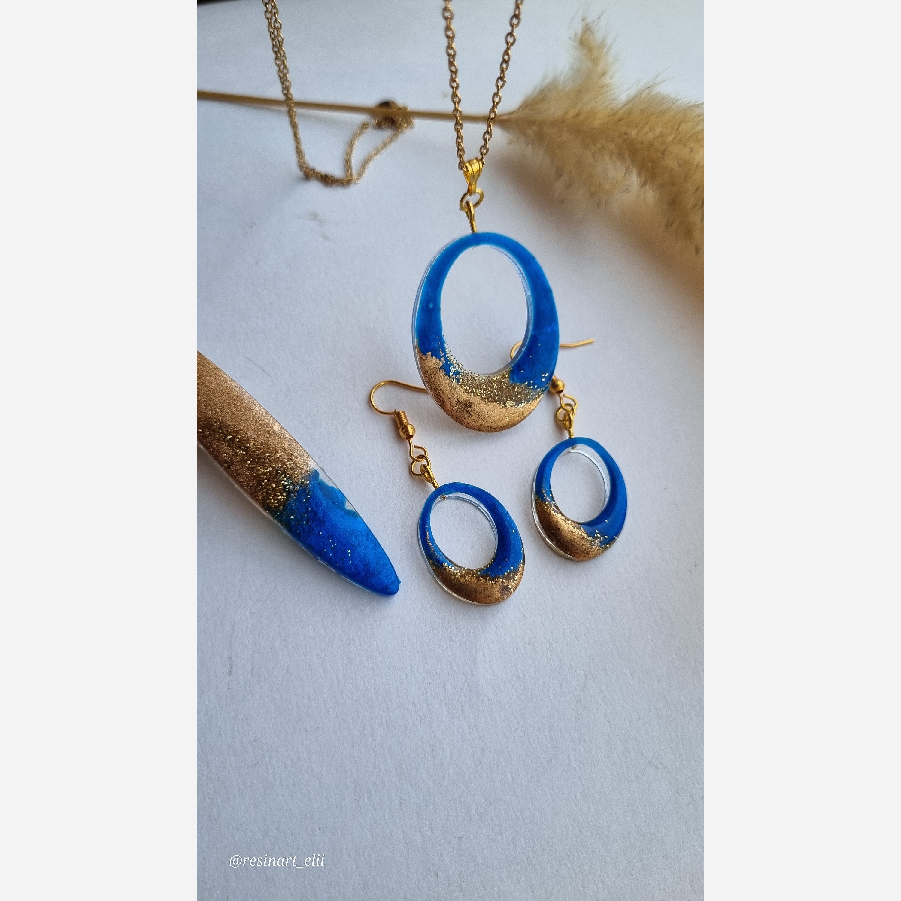 گردنبند و گوشواره و گیره ست رزینی
